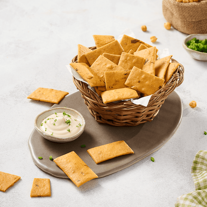 Gluten Free Spring Onion Garlic Cracker